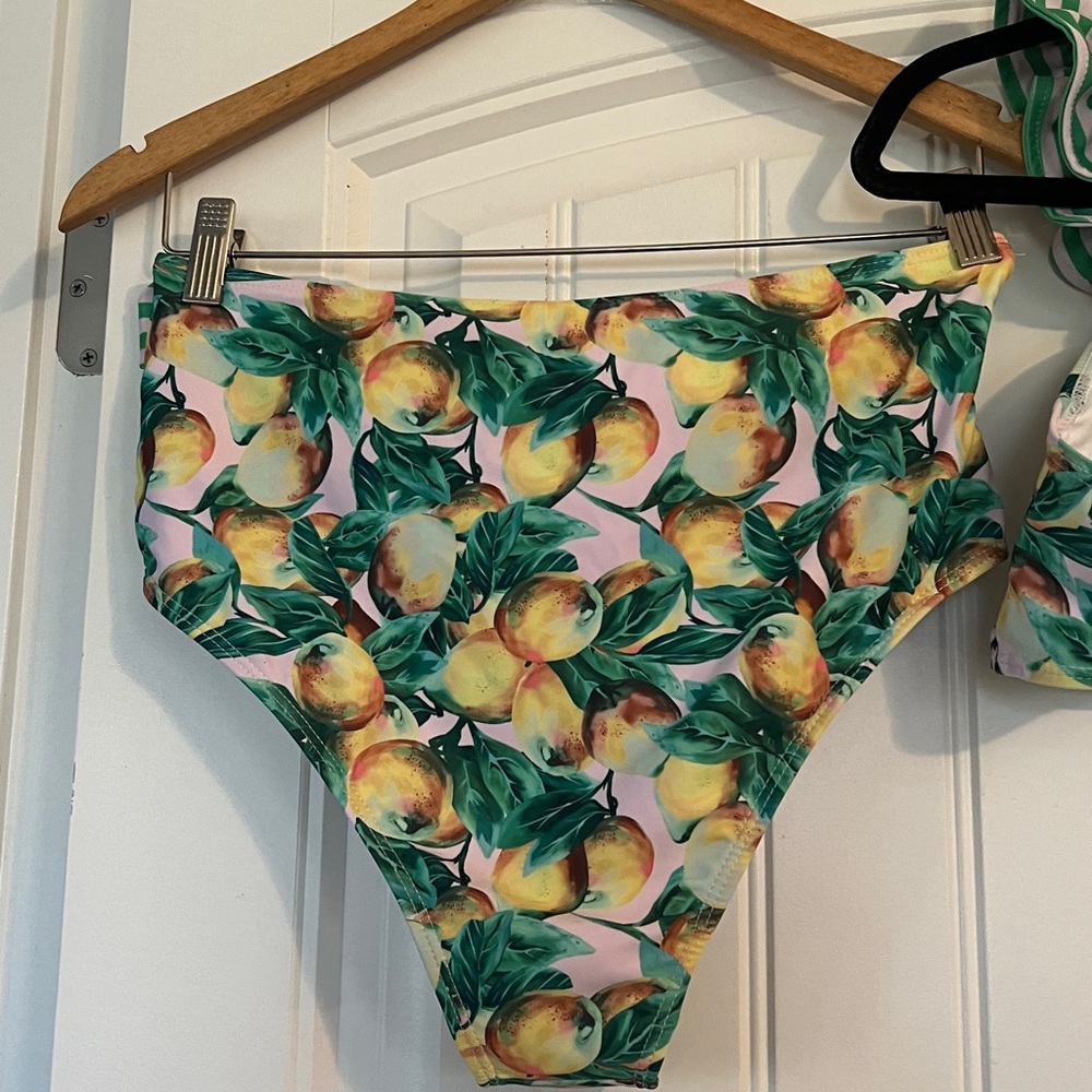 Sporlike Bikini Swimsuit Large - Picture 3 of 6